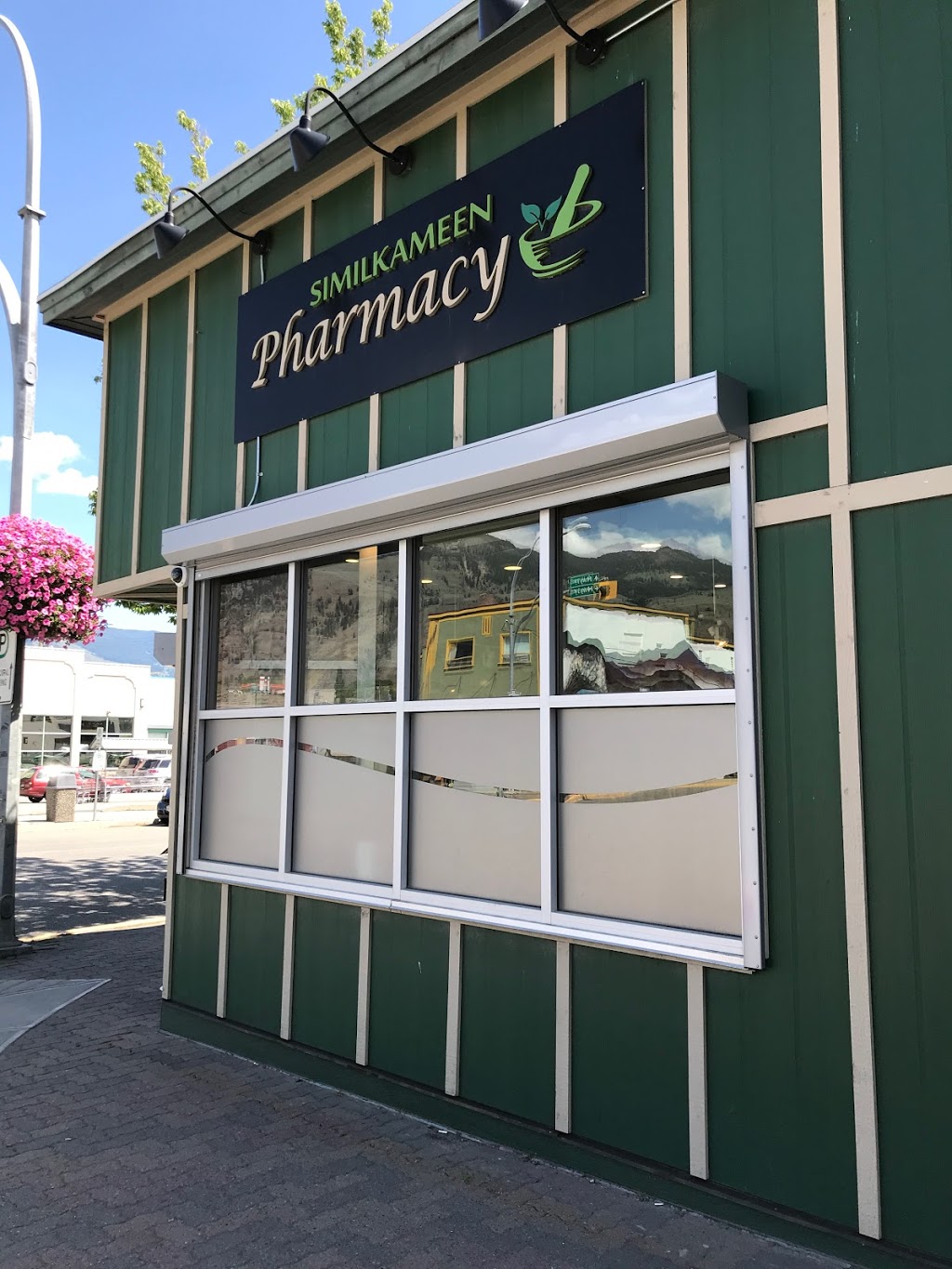 Similkameen Pharmacy | 633 7th Ave, Keremeos, BC V0X 1N0, Canada | Phone: (250) 499-5086