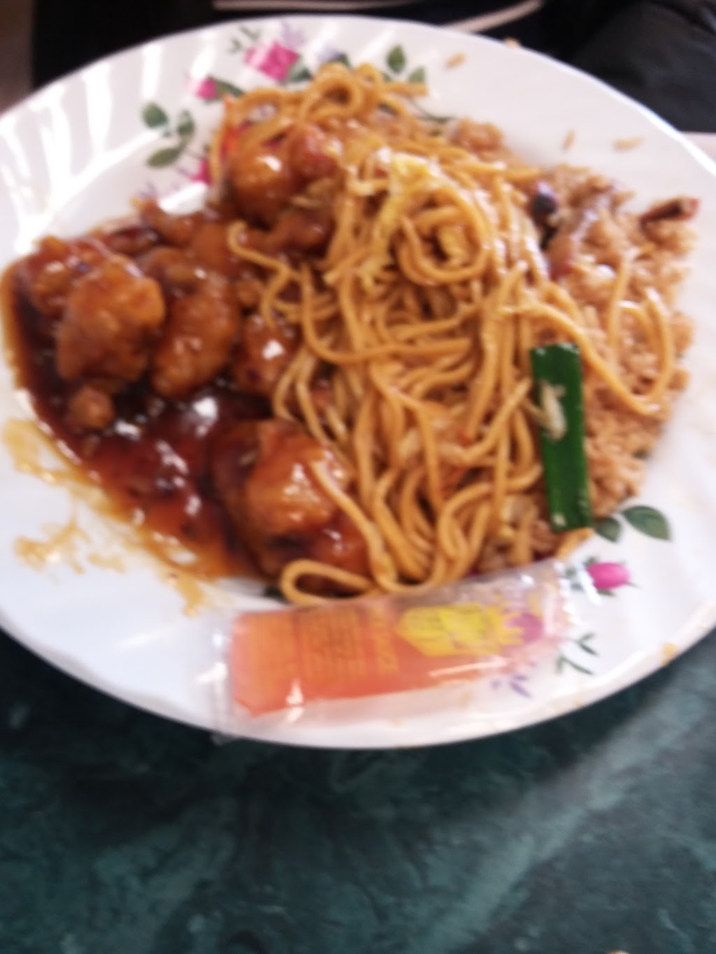 Wok 28 | 1634 Hopkins Rd, Williamsville, NY 14221, USA | Phone: (716) 636-0597