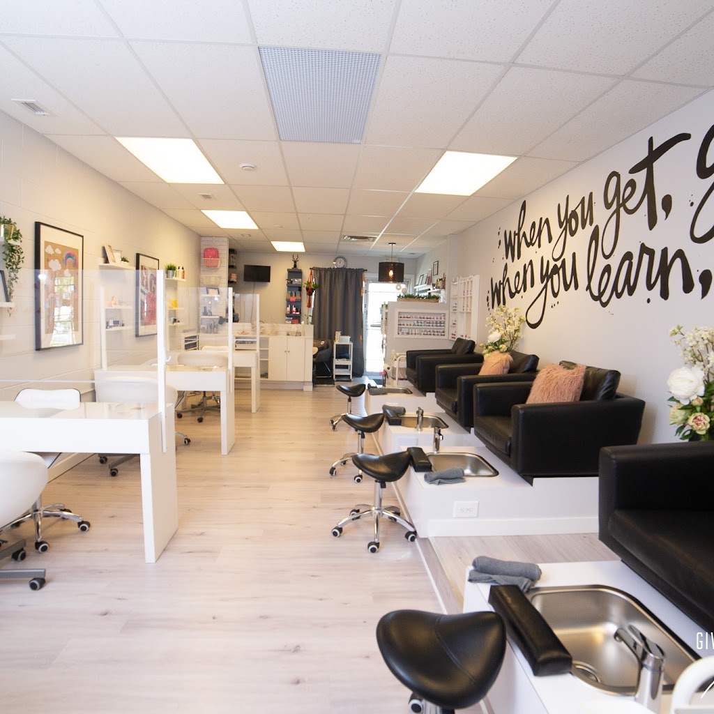 Hello Gorgeous esthetics | 263 Rouge Rd, Winnipeg, MB R3K 1J7, Canada | Phone: (204) 889-1801