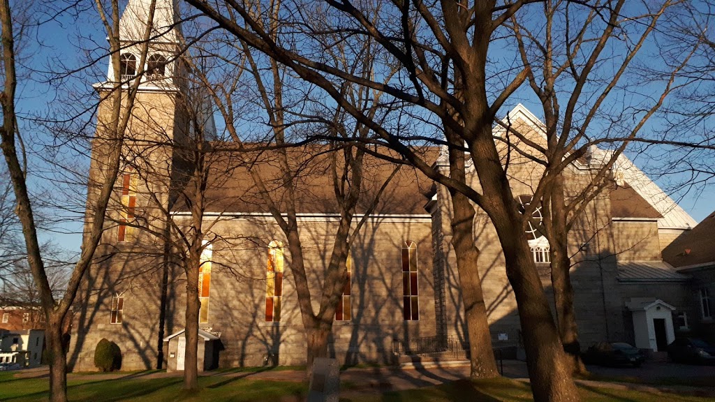 Presbytères-Eglises Catholiques | 35 Rue du Curé-LaRocque, Sherbrooke, QC J1C 0T2, Canada | Phone: (819) 846-2377