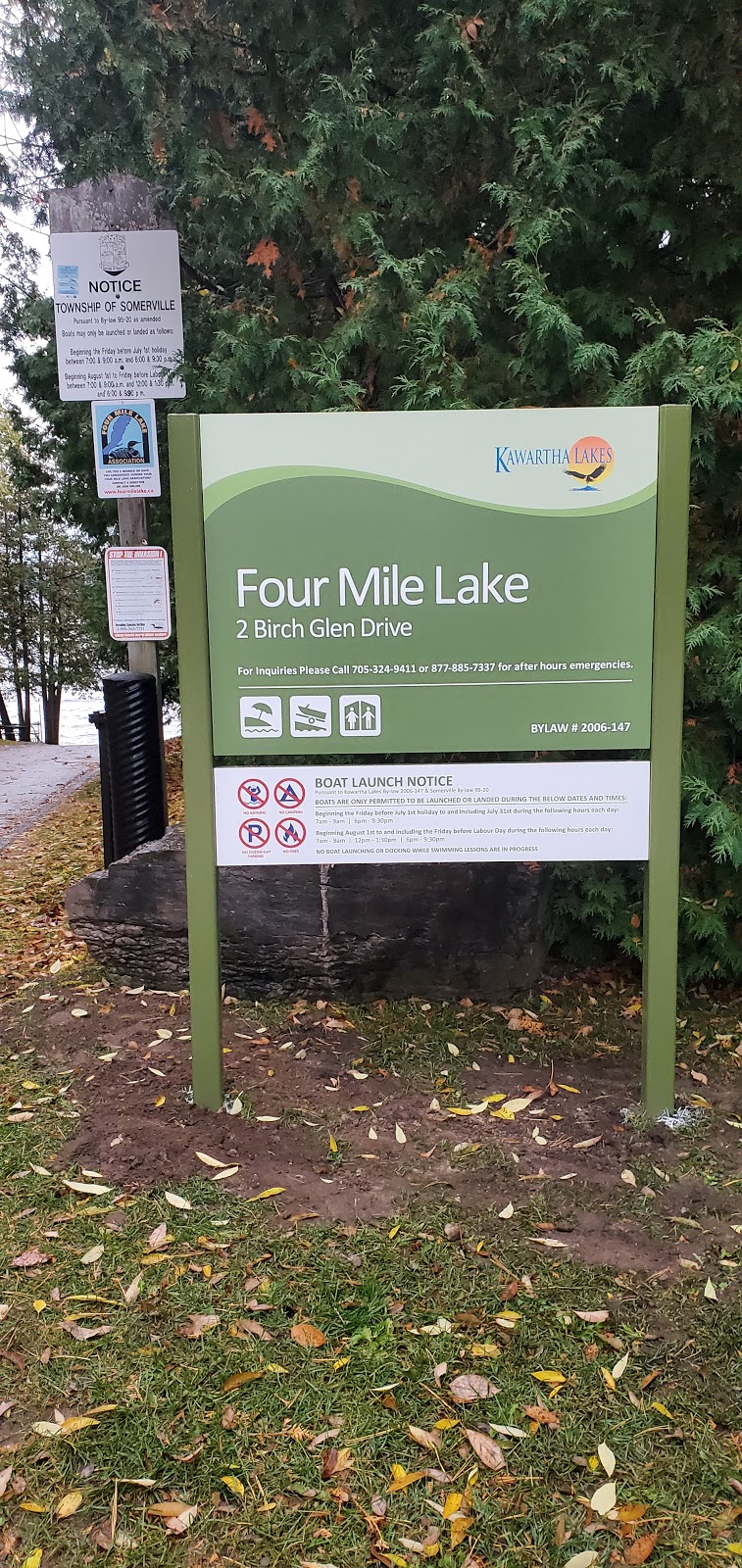 Four Mile Lake Public Beach and Boat Launch | 2 Birch Glen Dr, Coboconk, ON K0M 1K0, Canada | Phone: (705) 324-9411