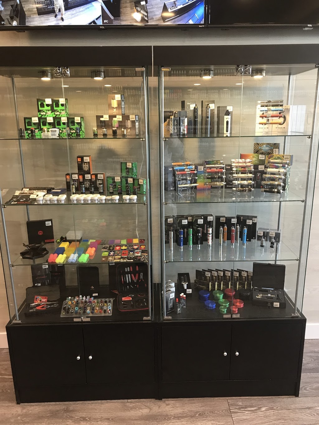 Vape Street Langley | 4061 200 St Unit 103, Langley City, BC V3A 1K8, Canada | Phone: (604) 427-3228