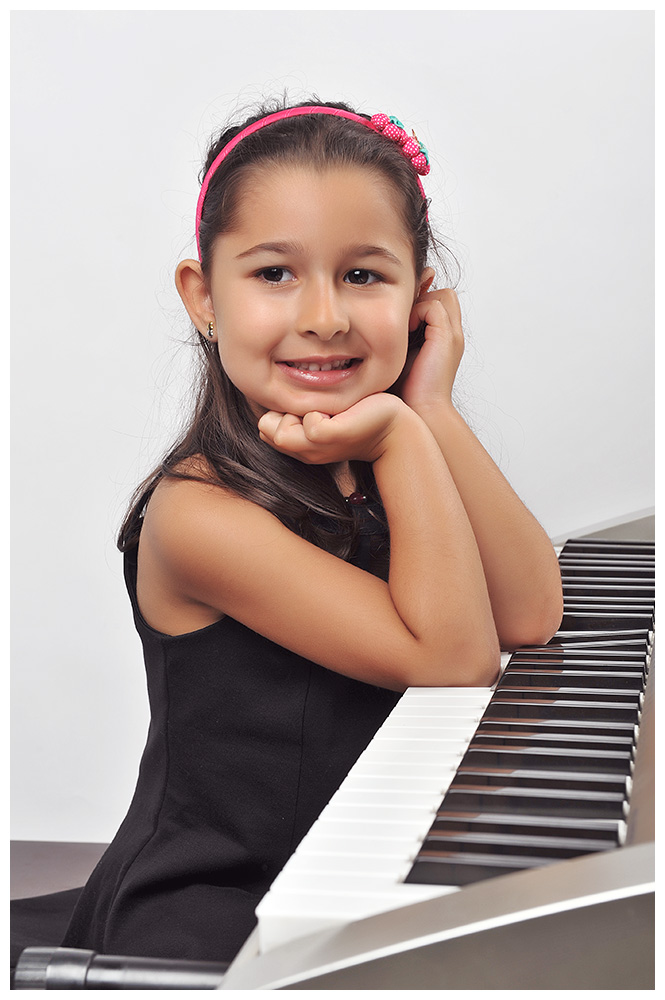 Academy of Music, Music Lesson Studio | 400 Guelph St #1, Georgetown, ON L7G 4B6, Canada | Phone: (289) 349-1423