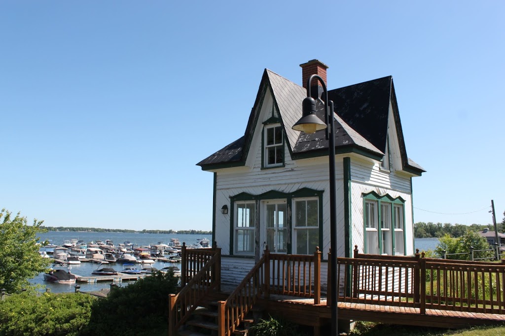 Chambly Canal National Historic Site of Canada | Avenue Bourgogne, Chambly, QC J3L 4C3, Canada | Phone: (450) 658-4381