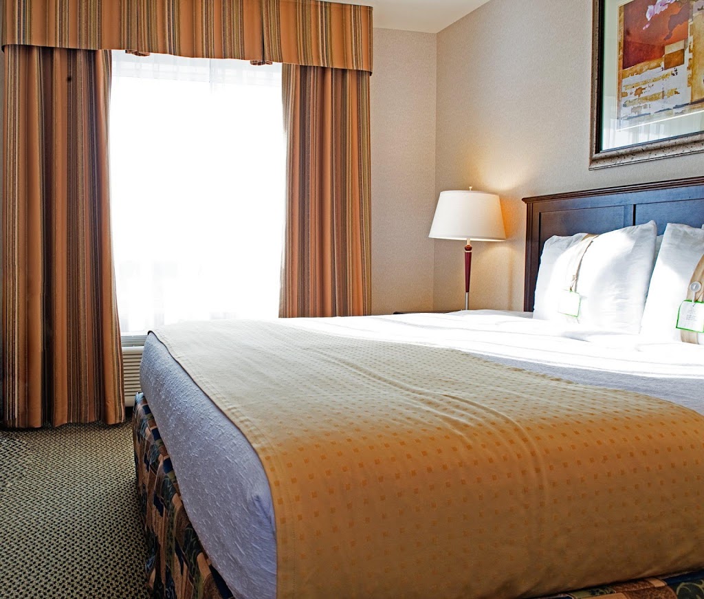 Holiday Inn & Suites West Edmonton | 11330 170 St NW, West Edmonton, AB T5S 2X1, Canada | Phone: (780) 444-3110