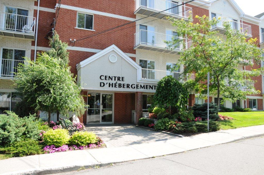 Centre DHebergement St Joseph | 360 Rue Melançon, Drummondville, QC J2C 4R9, Canada | Phone: (819) 472-0942