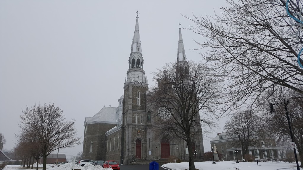 St Anne of Varennes Basilica | 30 Rue de la Fabrique, Varennes, QC J3X 1R1, Canada | Phone: (450) 652-2441