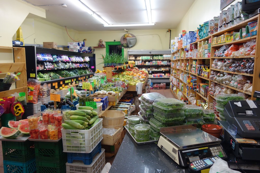 College Fruit Market | 682 College St, Toronto, ON M6G 1C1, Canada | Phone: (416) 538-6283