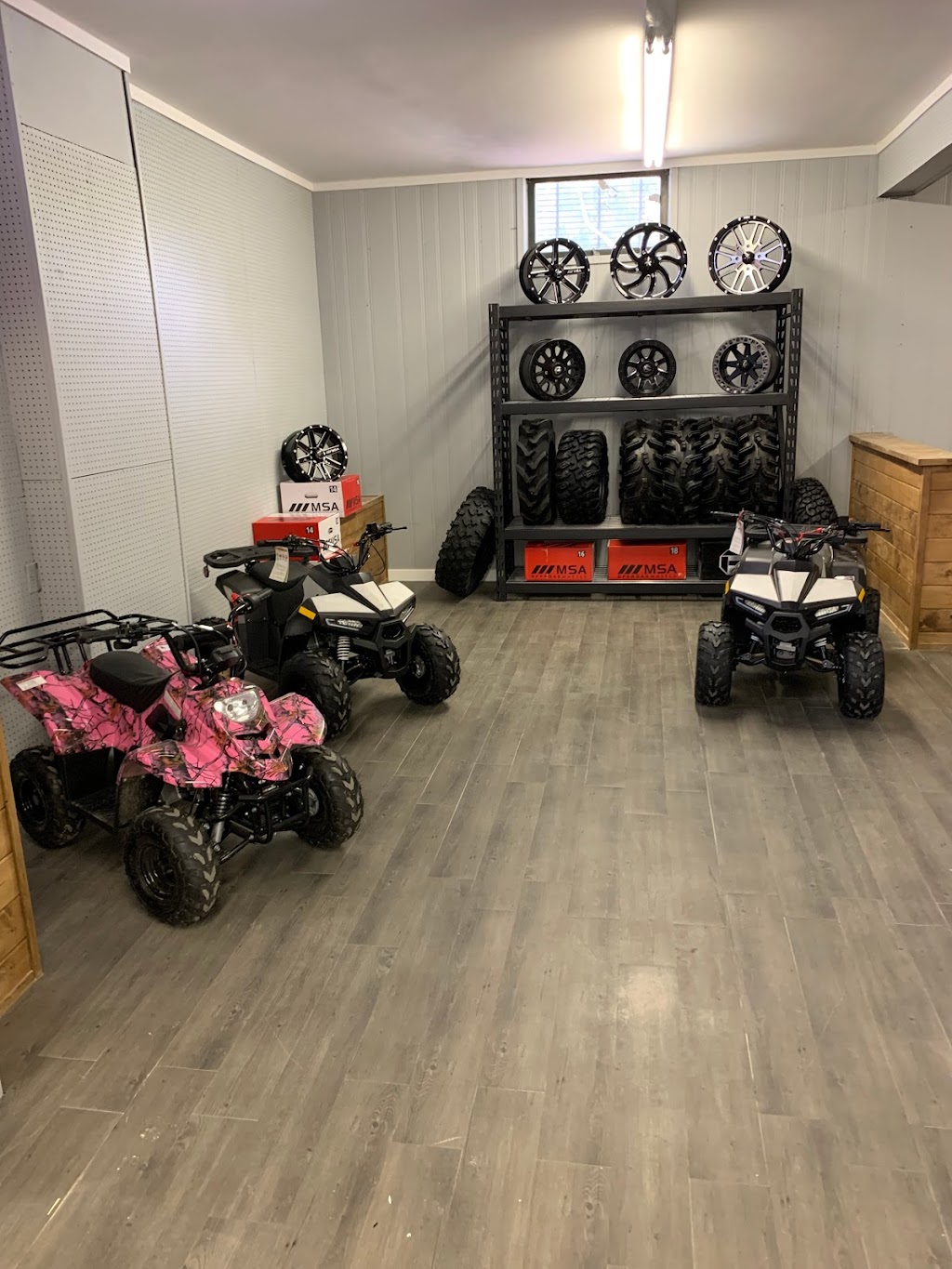 Peterborough Powersports | 2710 Lakefield Rd, Peterborough, ON K9J 6X5, Canada | Phone: (705) 741-6262