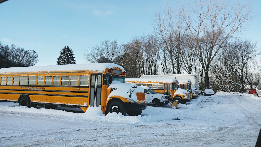 Autobus Charland Ltee | 76 Rue St Louis, Warwick, QC J0A 1M0, Canada | Phone: (819) 358-5855