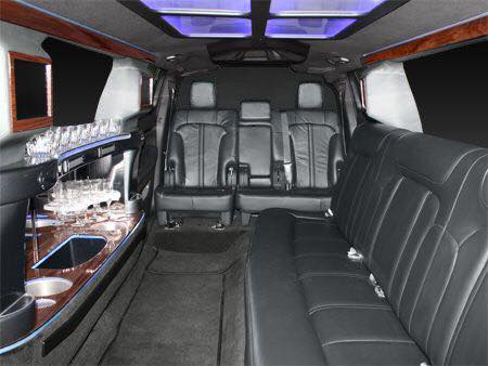 Limousines Marilou | 514 Boul. Louis-XIV, Québec, QC G1H 4N9, Canada | Phone: (418) 717-0379