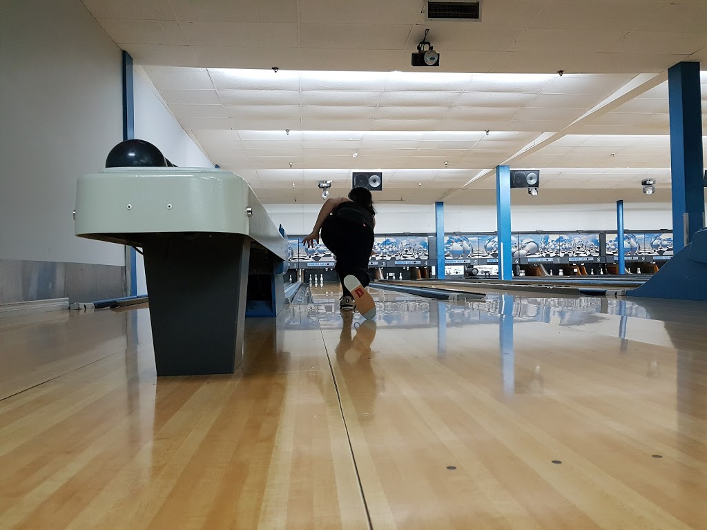 Streetsville Bowl | 128 Queen St S, Mississauga, ON L5M 1K8, Canada | Phone: (905) 826-6161