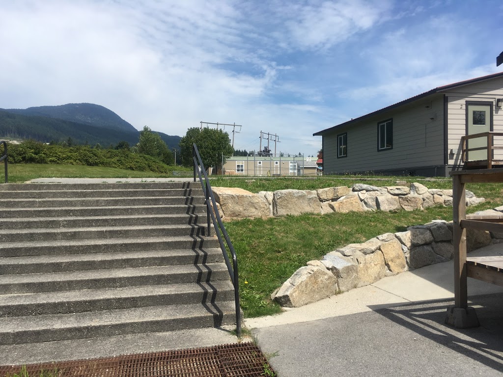 Elphinstone Secondary School | 840 Gibsons Way, Gibsons, BC V0N 1V0, Canada | Phone: (604) 886-2204