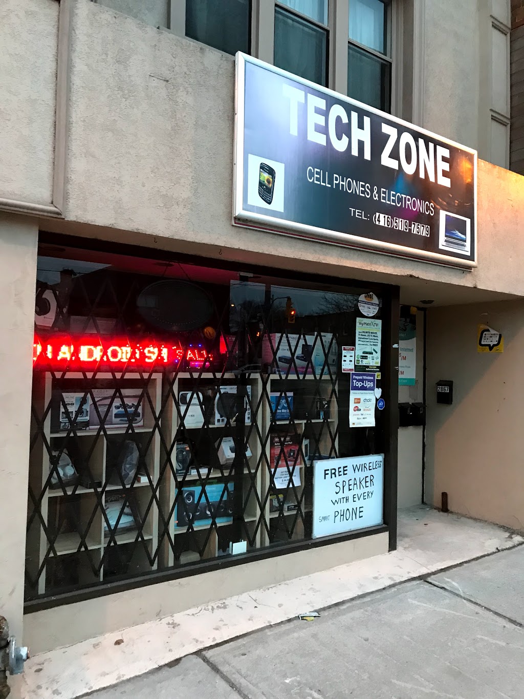 Tech Zone | 2867 Lake Shore Blvd W, Etobicoke, ON M8V 1H9, Canada | Phone: (416) 519-7579