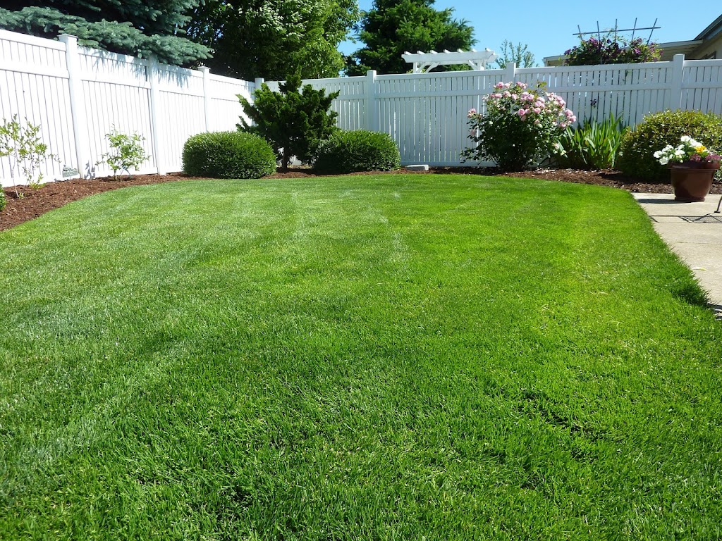 JD Lawn Care & Property Maintenance | 9031 Tallgrass Ave, Niagara Falls, ON L2G 0G1, Canada | Phone: (289) 929-7373