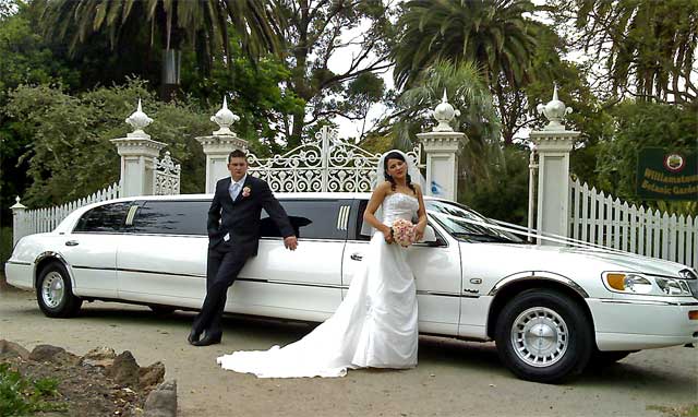 Enrapture Limousine LLP | 8102 Cade Barr St, Mission, BC V2V 3Z5, Canada | Phone: (604) 557-8014