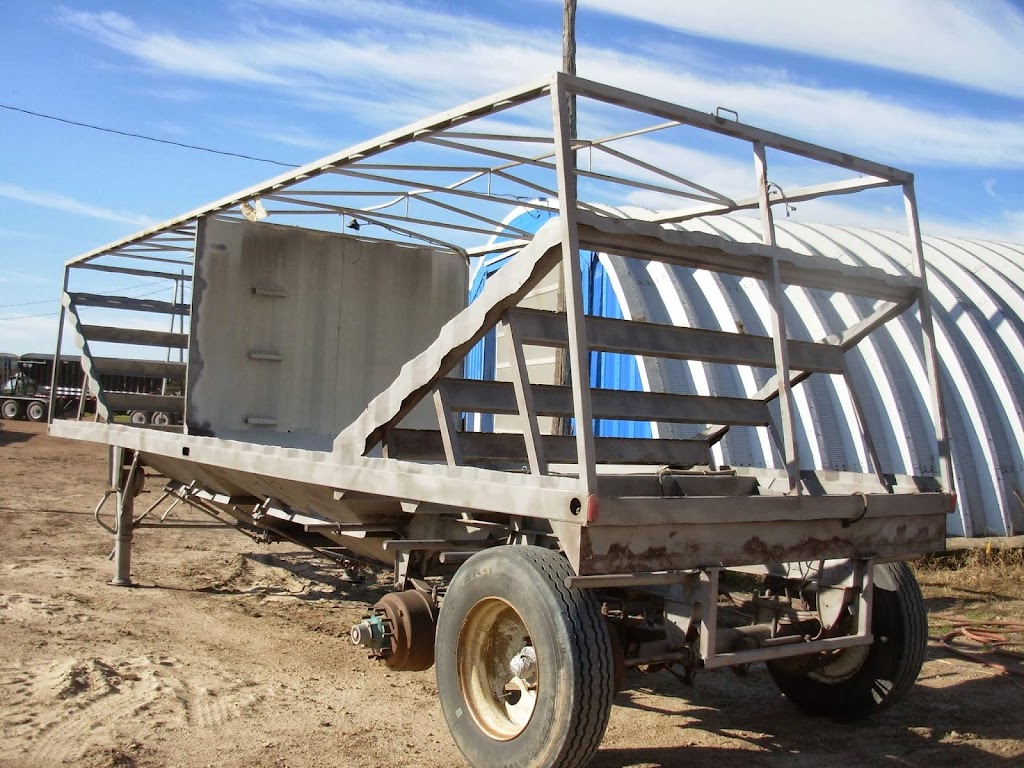 Bluesky Trailer Manufacturing Inc. | Daysland, AB T0B 1A0, Canada | Phone: (780) 374-2174