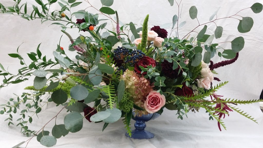 Tom’s Florist | 572 Eglinton Ave W, Toronto, ON M5N 1B7, Canada | Phone: (647) 352-9188