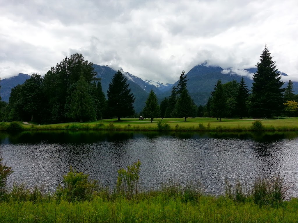 Squamish Valley Golf & Country | 2458 Mamquam Rd, Squamish, BC V8B 0H8, Canada | Phone: (604) 898-9521