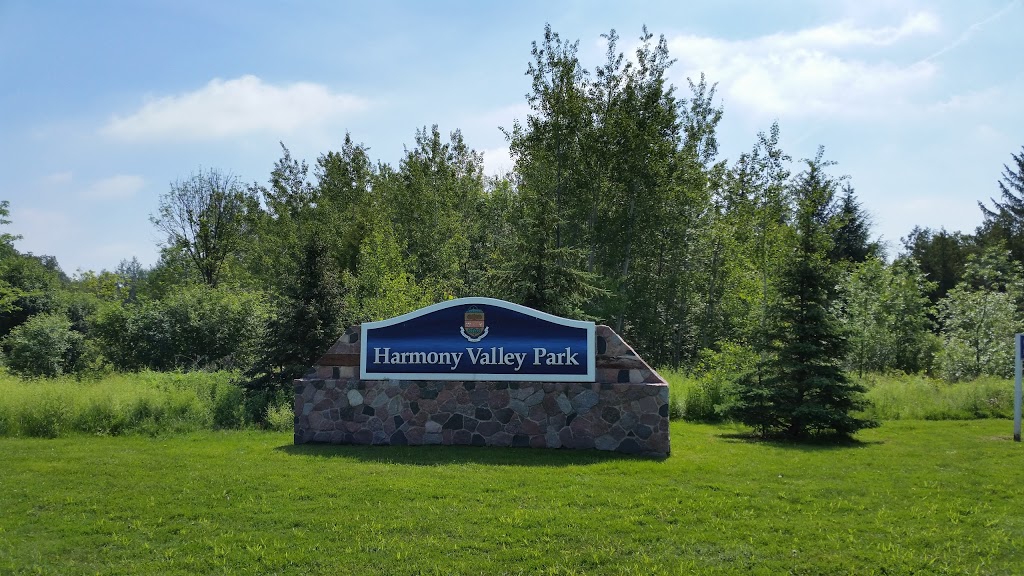 Harmony Valley Conservation Area & Off-Leash Dog Park | 915 Grandview St N, Oshawa, ON L1K 2J9, Canada | Phone: (905) 436-3311