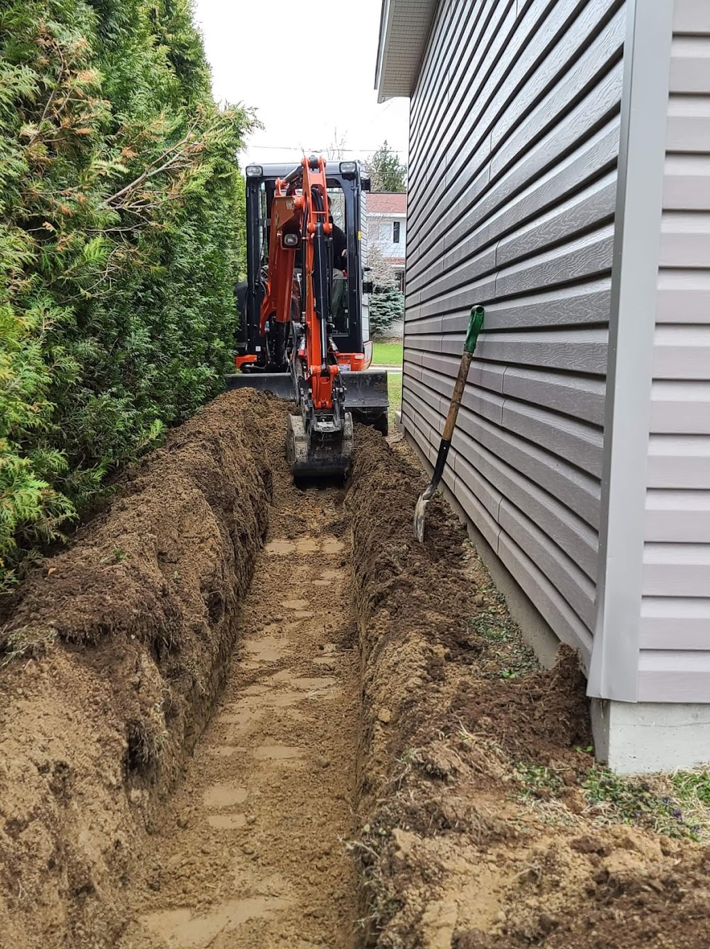 Excavation MP | 39 Rue Goupil, Sorel-Tracy, QC J3P 2X1, Canada | Phone: (450) 881-6834