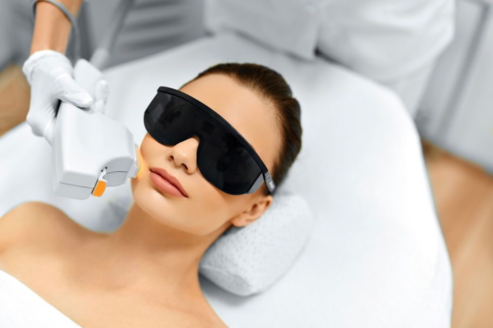 Superflash Laser Clinic | 80 Finch Ave W #201, North York, ON M2N 2H4, Canada | Phone: (647) 725-3892