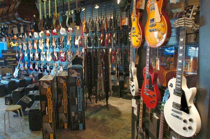 Guitarworks Inc | 830 Crowfoot Crescent NW, Calgary, AB T3G 4S3, Canada | Phone: (403) 202-1688