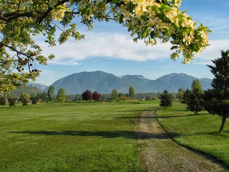 Royalwood Bed and Breakfast | Trans-Canada Hwy, Chilliwack, BC V2R 4J1, Canada | Phone: (604) 823-4111