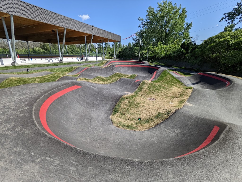 Pumptrack Carignan | 1559 R. de lÉcole, Carignan, QC J3L 0X1, Canada | Phone: (450) 658-1066