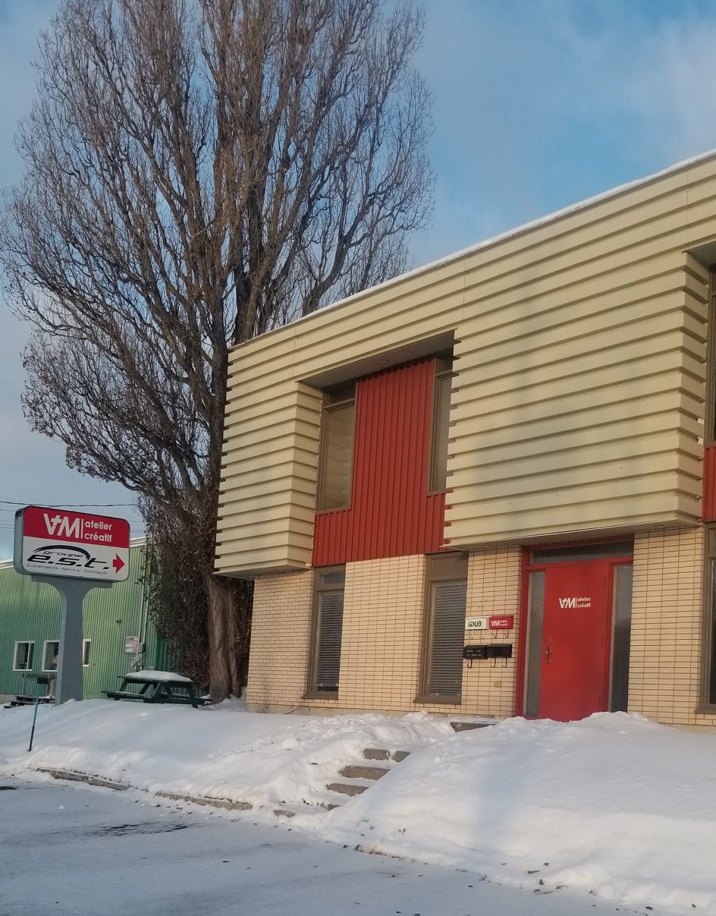 V+M Atelier Créatif | 375 Boulevard des Chutes, Québec, QC G1E 3G1, Canada | Phone: (418) 780-6630