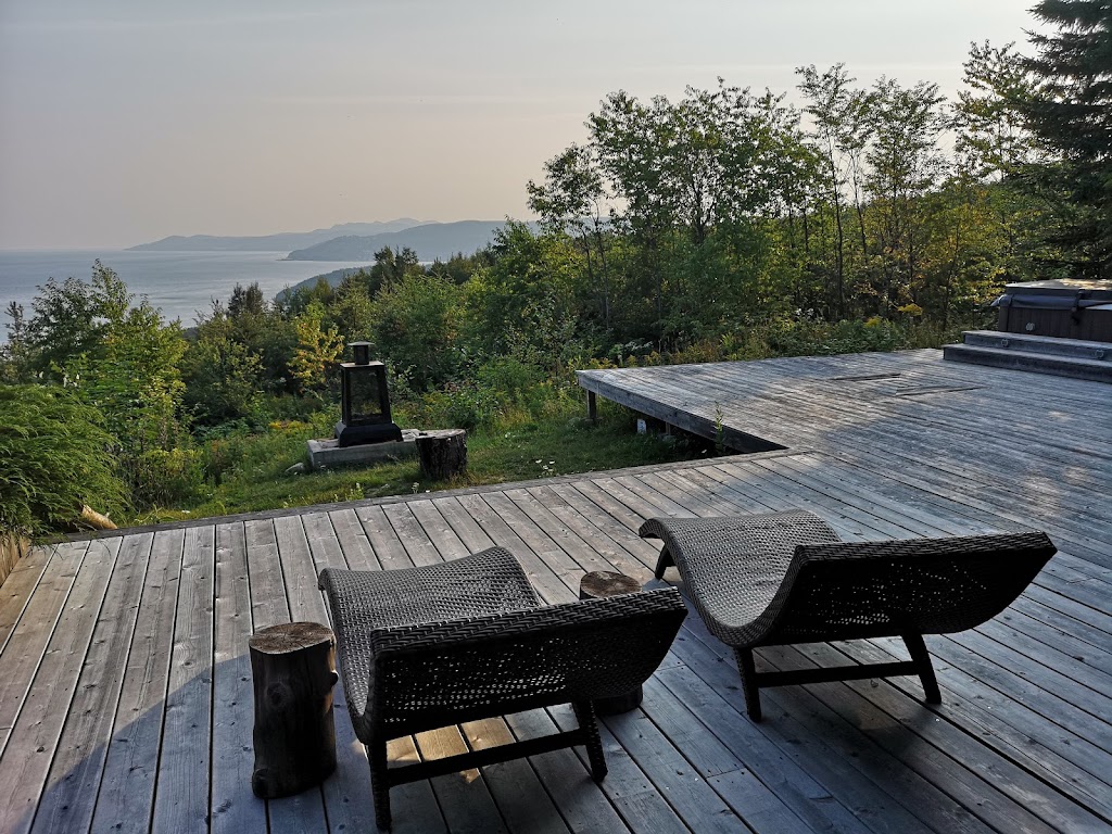 Les Terrasses Cap à lAigle | 51 Rue Fleurie, La Malbaie, QC G5A 2P4, Canada | Phone: (514) 583-5720