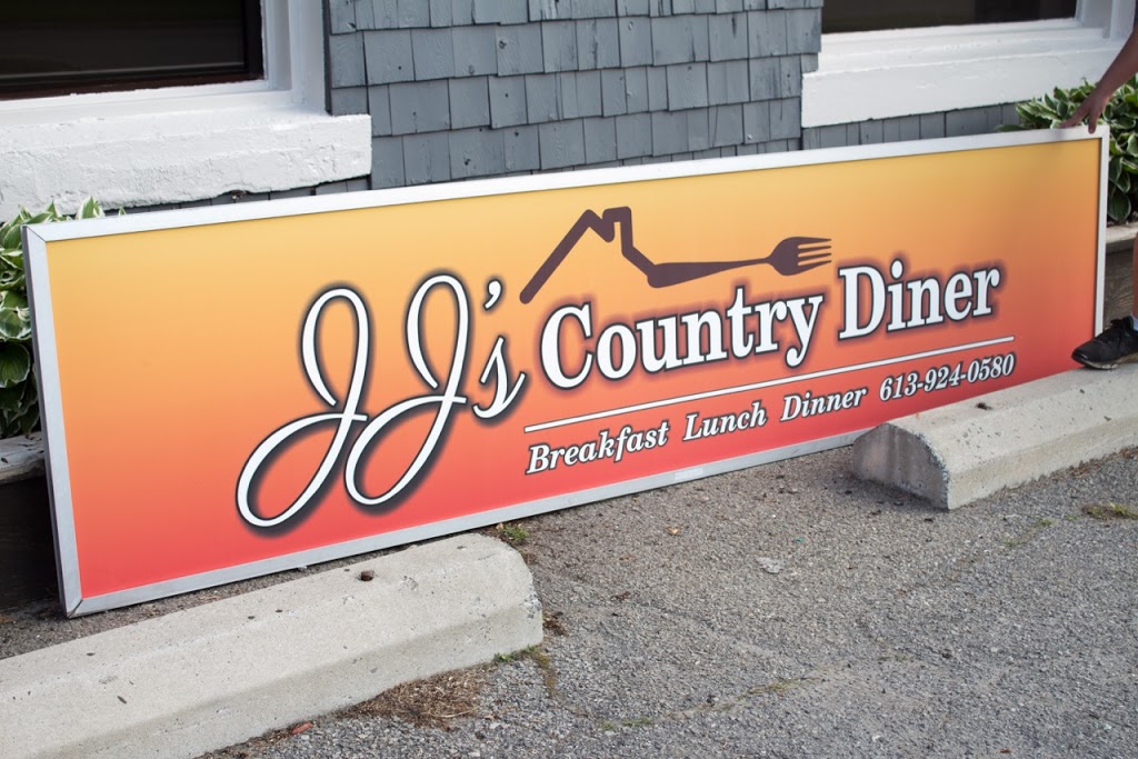 JJ’s Country Diner | 68 Main St E, Athens, ON K0E 1B0, Canada | Phone: (613) 924-0580