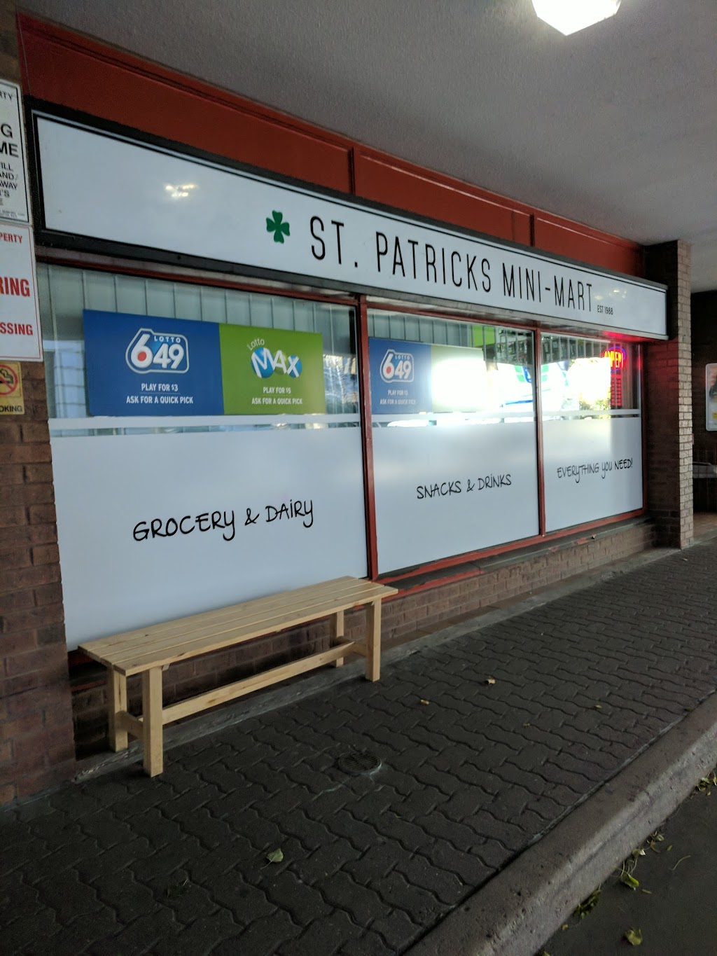 St Patricks Mini Mart - Grocery | 20 St Patrick St, Toronto, ON M5T 2Y4, Canada | Phone: (416) 591-6863