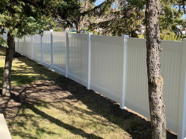 Advantage Vinyl Fencing | 23016, Hwy 14, Sherwood Park, AB T8B 1E4, Canada | Phone: (780) 988-7793