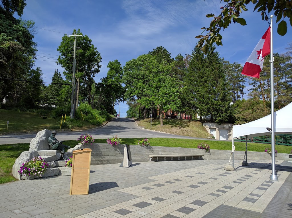 West Carleton War Memorial | 460-482 Donald B. Munro Dr, Carp, ON K0A 1L0, Canada