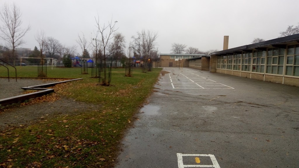 Eatonville Junior School | 15 Rossburn Dr, Etobicoke, ON M9C 2P7, Canada | Phone: (416) 394-7040