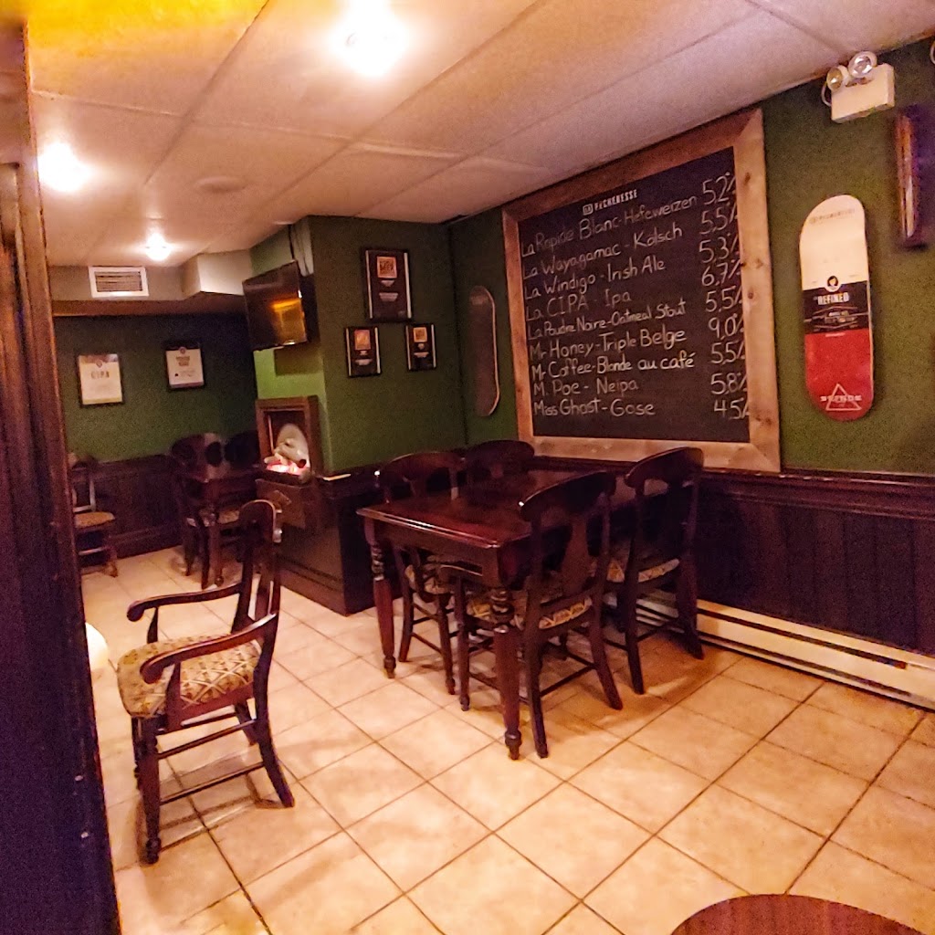 Microbrasserie La Pécheresse | 355 Rue St Zéphirin, La Tuque, QC G9X 1X3, Canada | Phone: (819) 709-6844