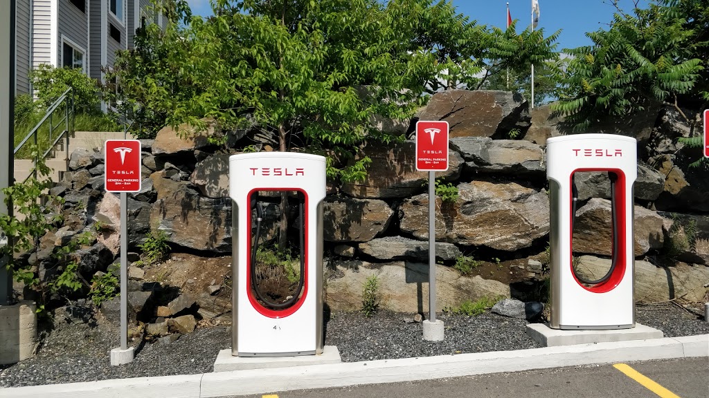 Tesla Supercharger | 292 Louisa St, Parry Sound, ON P2A 3C1, Canada | Phone: (877) 798-3752