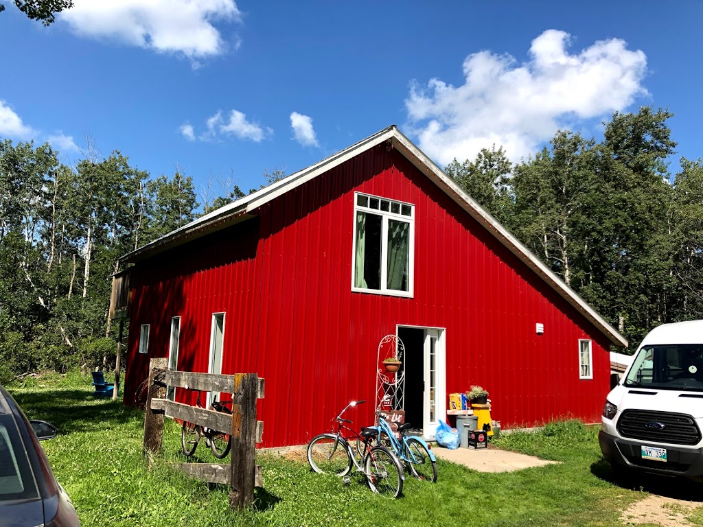 Lil Red Barn | 1T0, 25 Rd N, Saint Malo, MB R0A 0R0, Canada | Phone: (204) 371-9795