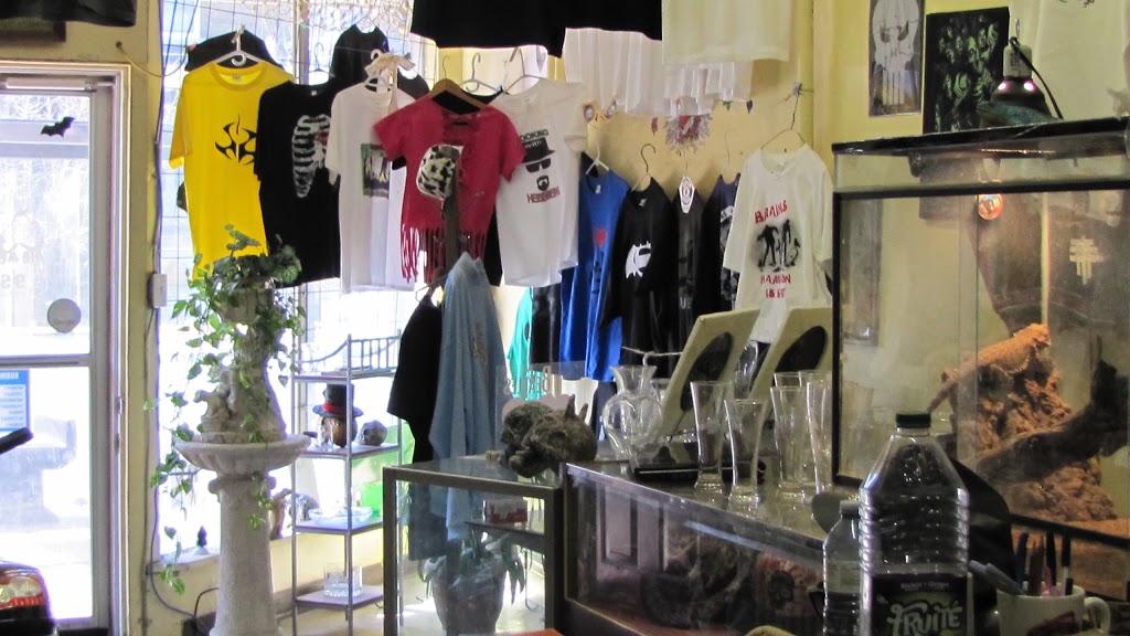 airmonkeytees | 959 King St E, Hamilton, ON L8M 1C3, Canada | Phone: (905) 393-8425