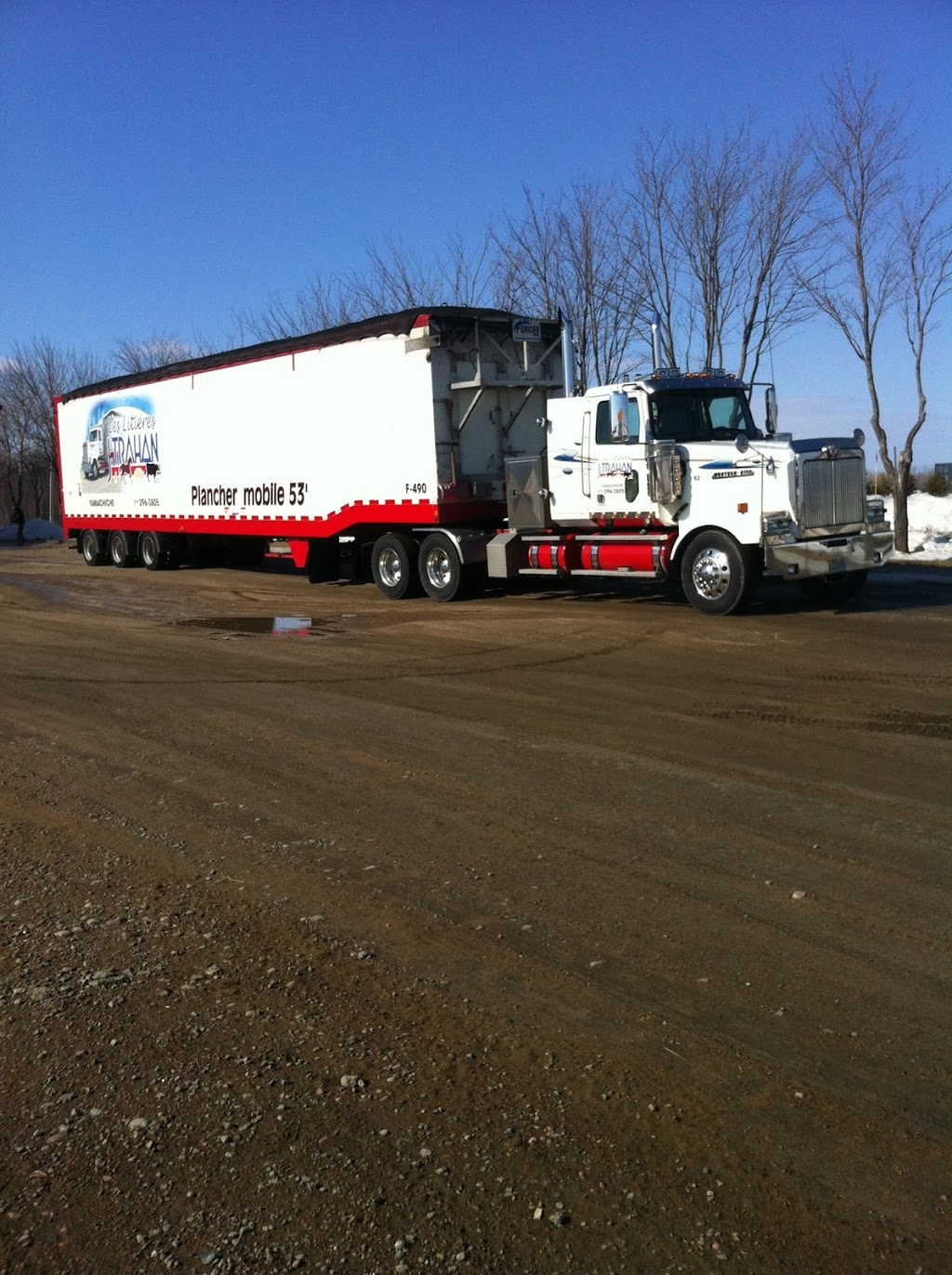 Les Litières J. Trahan | 961 Chemin des Acadiens, Yamachiche, QC G0X 3L0, Canada | Phone: (819) 296-3805