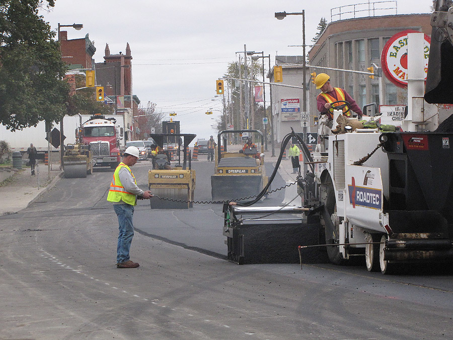 Greenwood Paving Ltd | 1495 Pembroke St W, Pembroke, ON K8A 7A5, Canada | Phone: (613) 623-9998