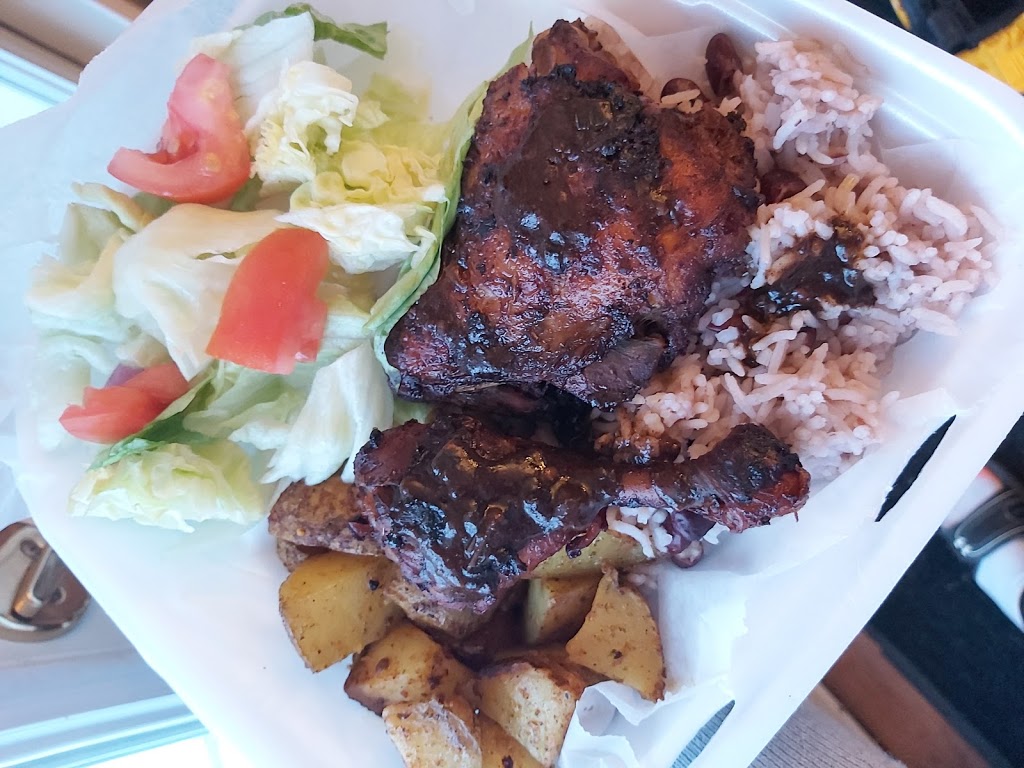 Bigfoot On 21 Caribbean/BBQ Restaurant | 3972 ON-21, Kincardine, ON N0H 2C5, Canada | Phone: (519) 368-2020