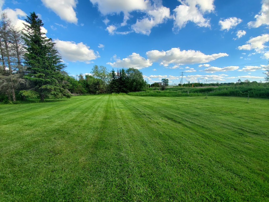 Lawn Love Property Maintenance | 12 Willis Pl, Uxbridge, ON L9P 1A6, Canada | Phone: (905) 490-0434