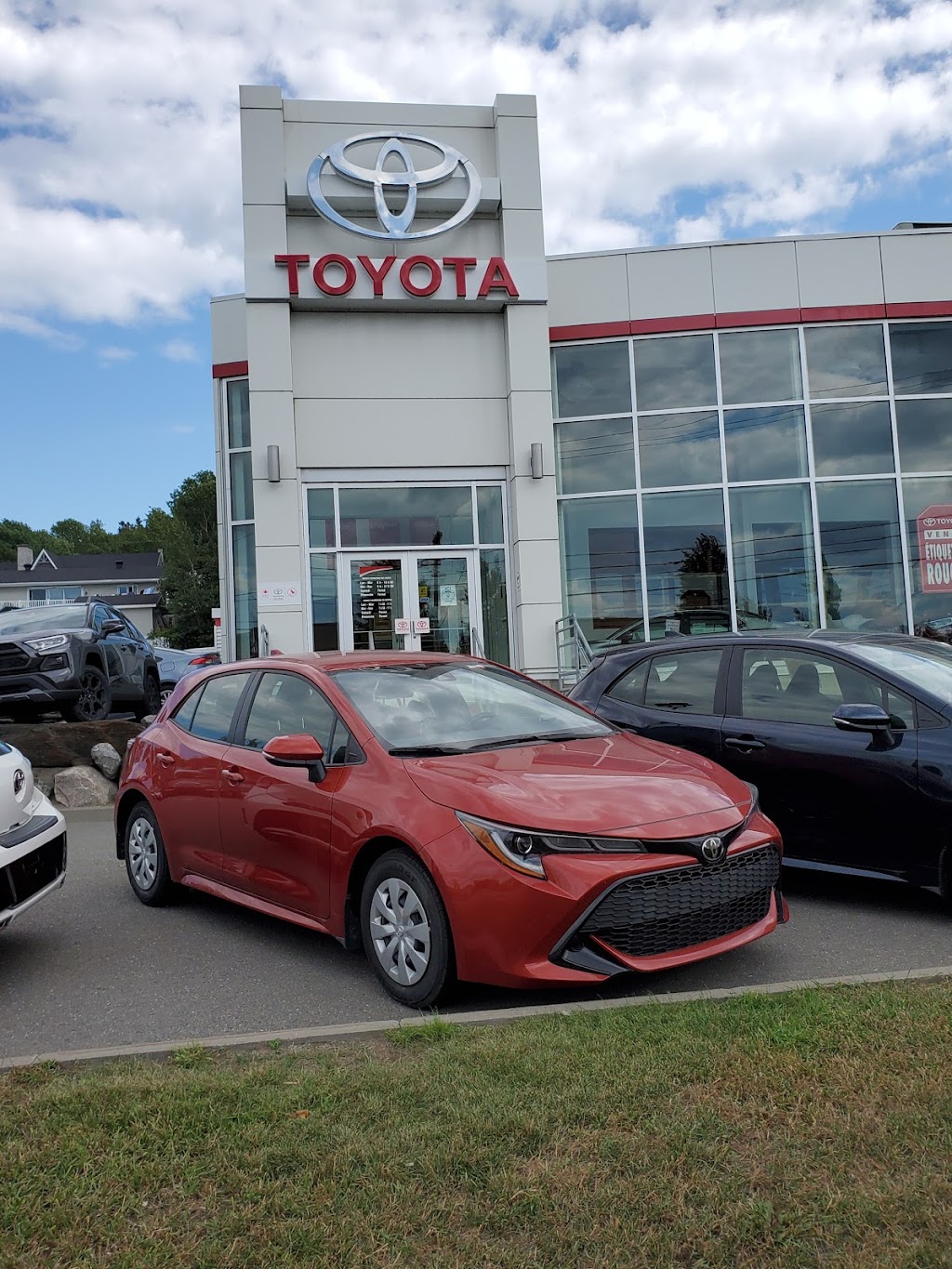 Rivière-du-Loup Toyota | 159 A Rue Fraser, Rivière-du-Loup, QC G5R 1E1, Canada | Phone: (418) 862-3222