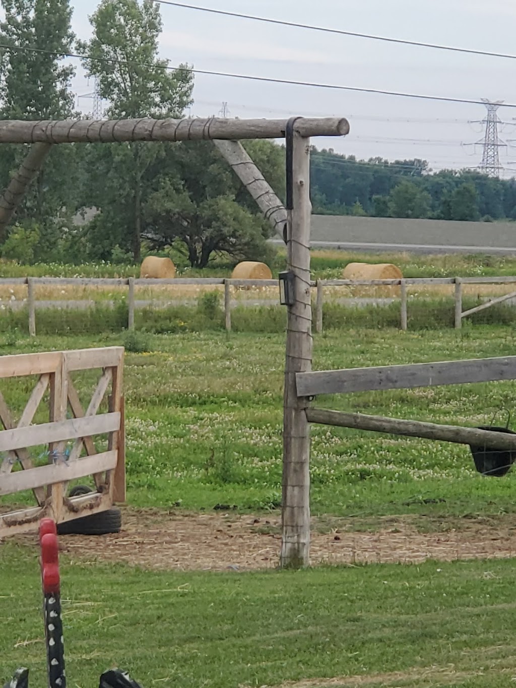 Limelake Fencing | 513 Country 12 Rd, Selby, ON K0K 2Z0, Canada | Phone: (613) 561-2510