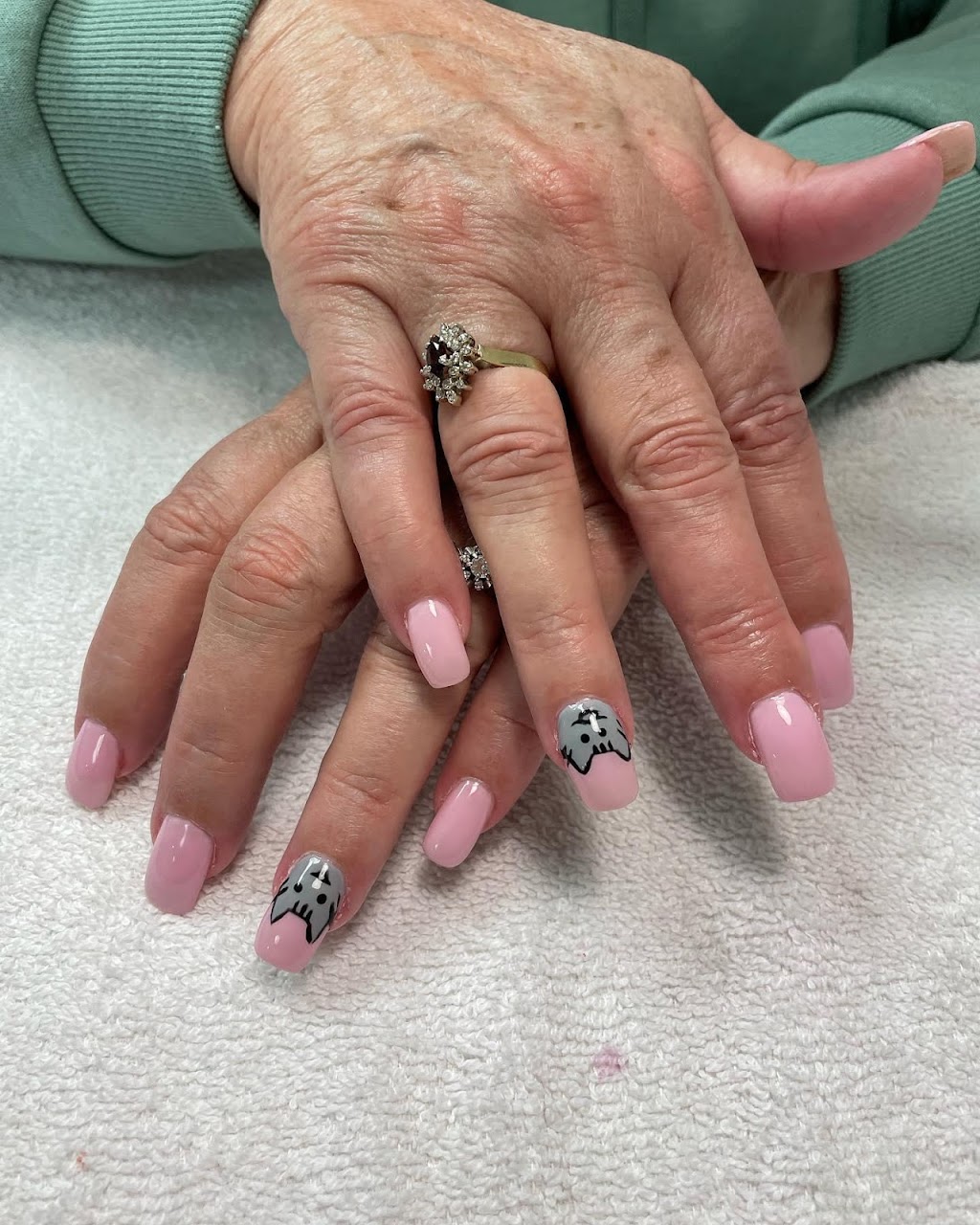 Sylvias Nail Care Centre | 1271 Simcoe St N, Oshawa, ON L1G 4X1, Canada | Phone: (905) 434-6760