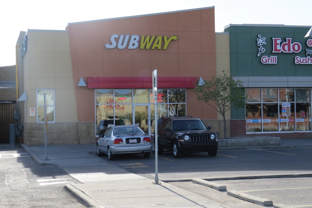 Subway | 11658, 120 Sarcee Trail NW Bldg. E305, Unit No, Calgary, AB T3R 0A1, Canada | Phone: (403) 295-7550