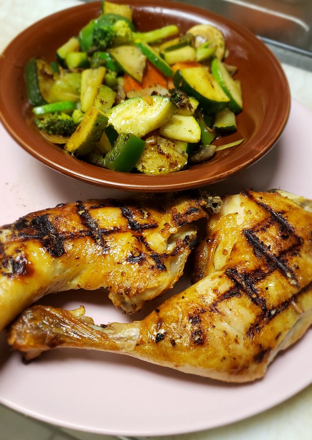 Sizzloz Flame Grilled Chicken - Tenth Line | 5606 Tenth Line W, Mississauga, ON L5M 7L9, Canada | Phone: (905) 706-9260