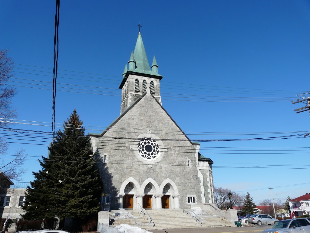 Église Très-Saint-Sacrement | 800 Rue Provost, Lachine, QC H8S 1M7, Canada | Phone: (514) 637-9994